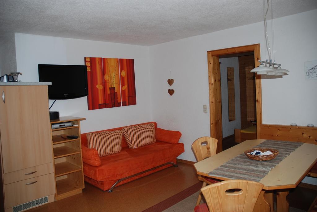 Appartment Ganahl Gaschurn Buitenkant foto